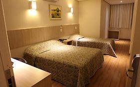 Golden Hotel - O Mais Central - Pet Friendly